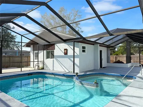 5010 Lahaina Drive Sarasota FL 34232