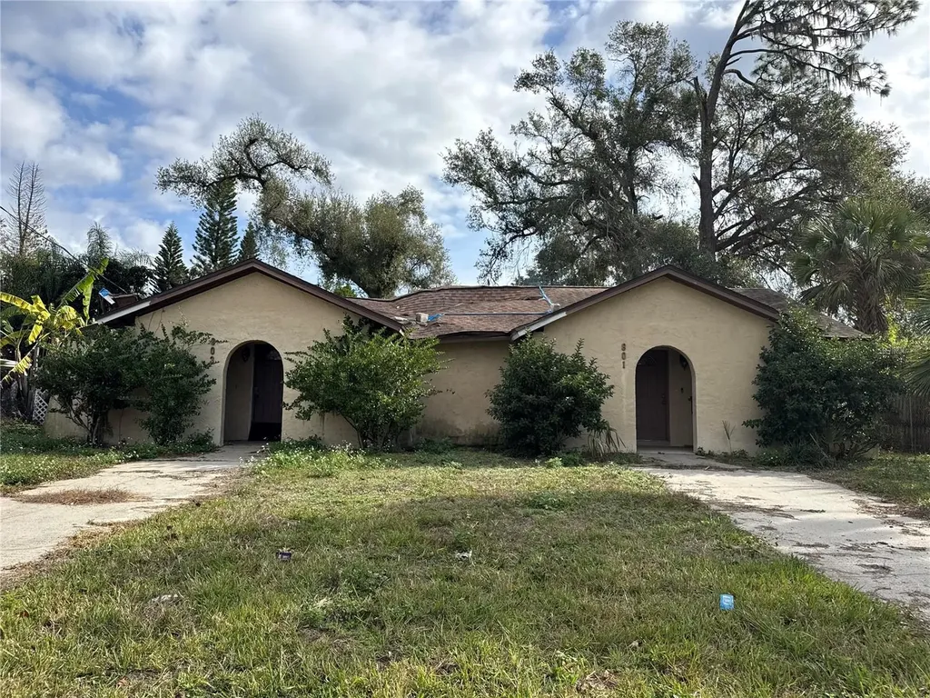 801 N Kingsway Road Seffner FL 33584