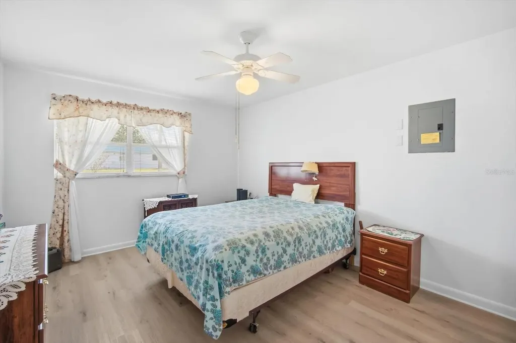 202 Bedford Street Sun City Center FL 33573