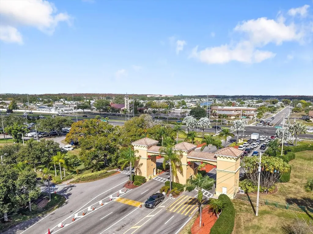 202 Bedford Street Sun City Center FL 33573