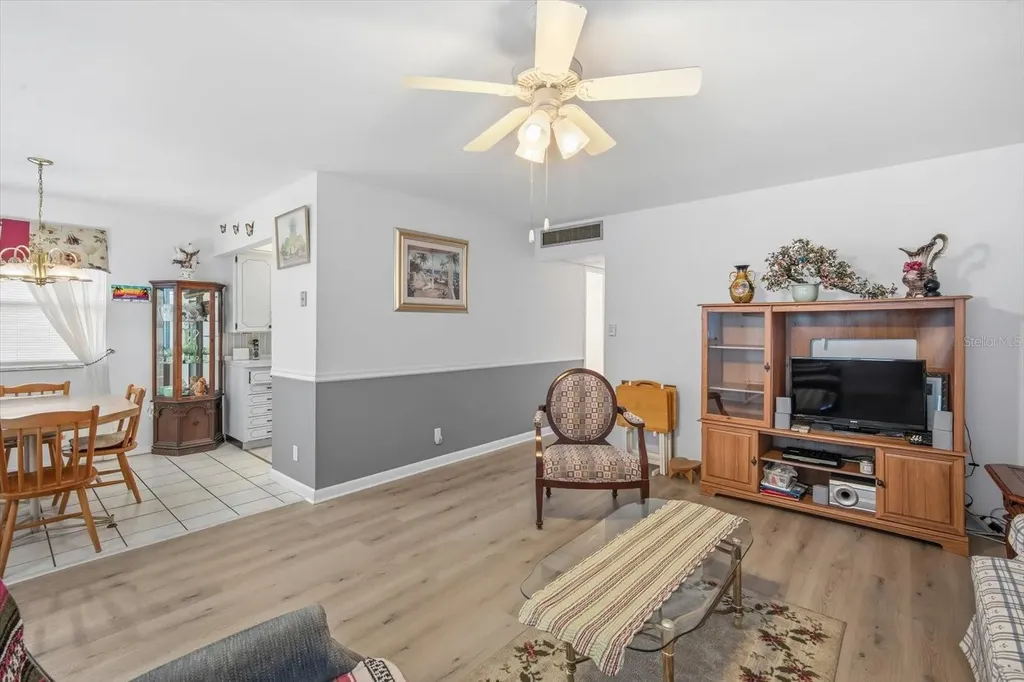 202 Bedford Street Sun City Center FL 33573