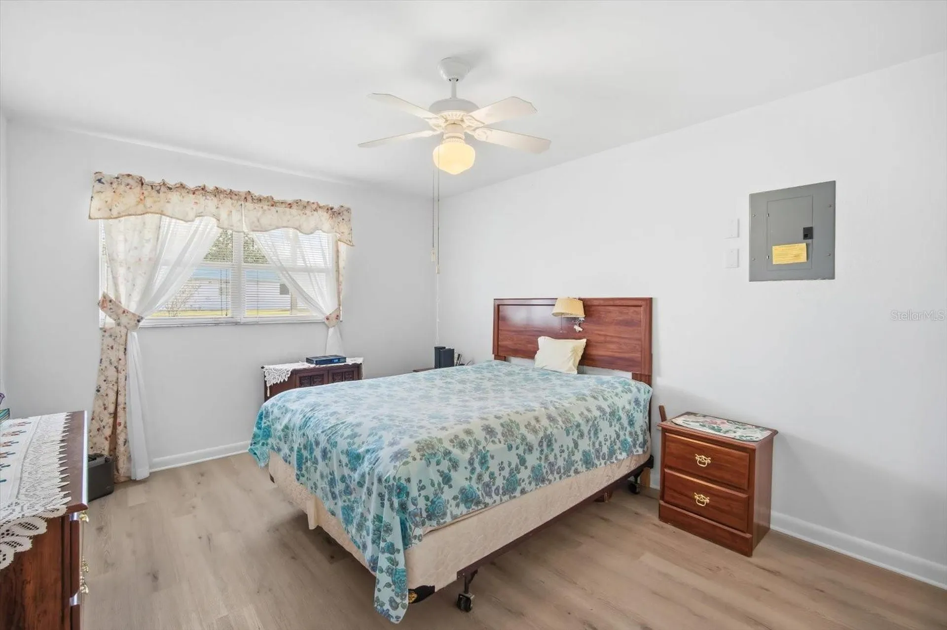 202 Bedford Street Sun City Center FL 33573