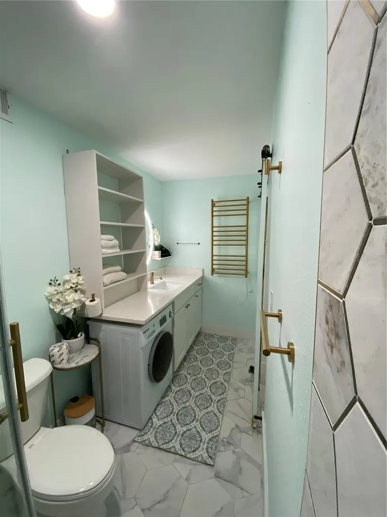 7150 N Tamiami Trail Sarasota FL 34243