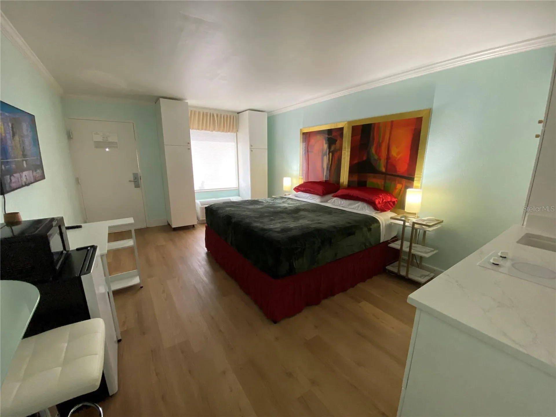 7150 N Tamiami Trail Sarasota FL 34243