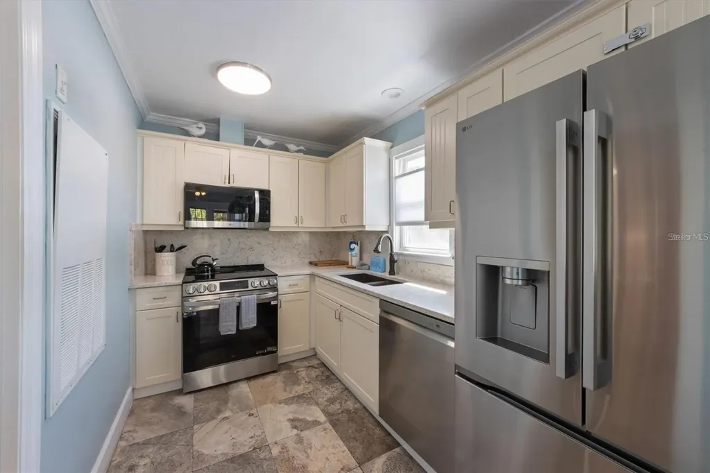 110 Oak Avenue Anna Maria FL 34216
