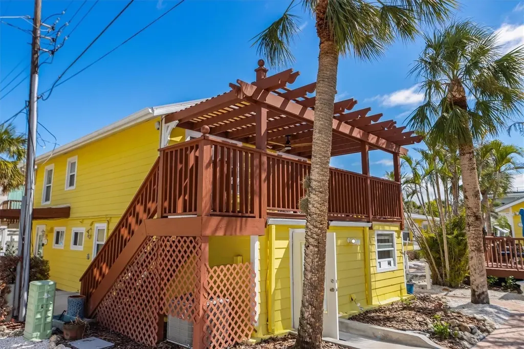 110 Oak Avenue Anna Maria FL 34216