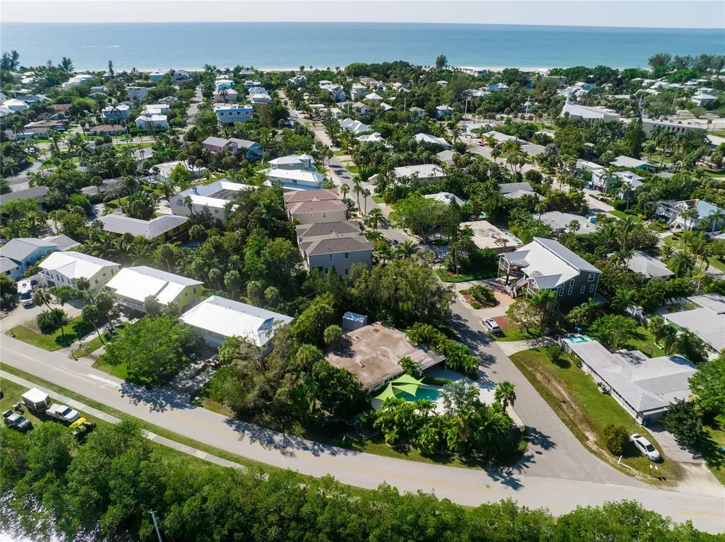 8010 Marina Drive Holmes Beach FL 34217