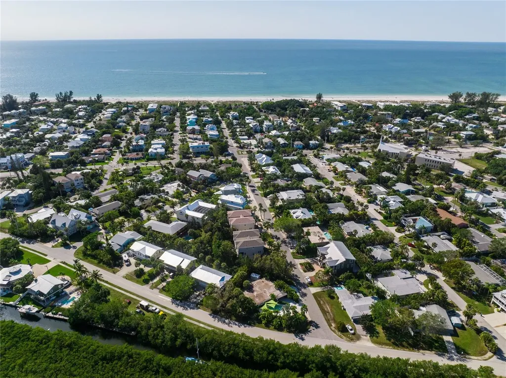 8010 Marina Drive Holmes Beach FL 34217