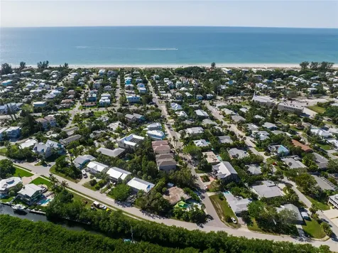 8010 Marina Drive Holmes Beach FL 34217