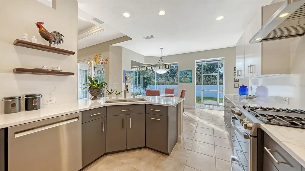 4855 Carrington Circle Sarasota FL 34243