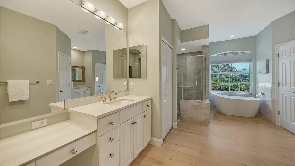 4855 Carrington Circle Sarasota FL 34243