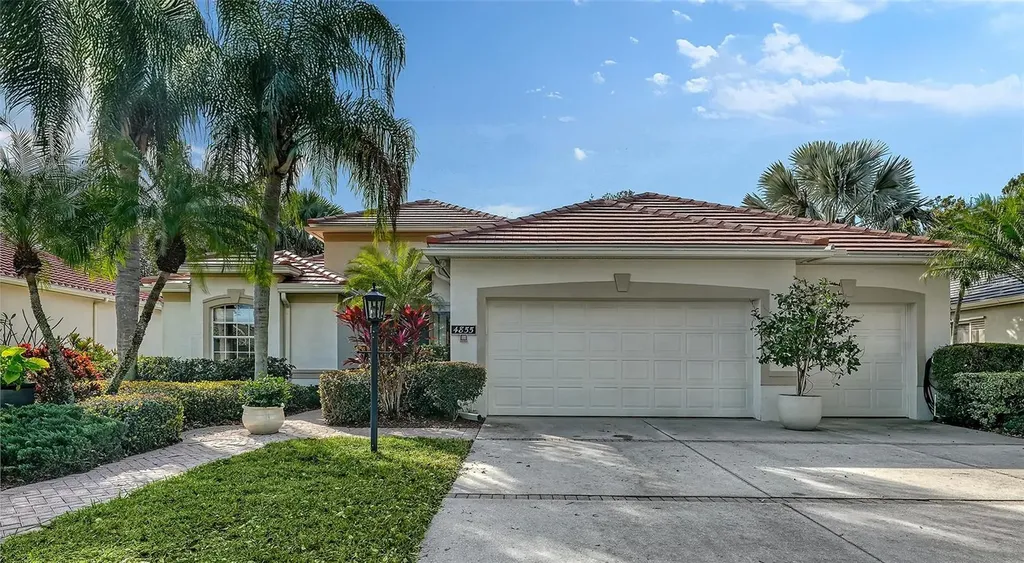 4855 Carrington Circle Sarasota FL 34243