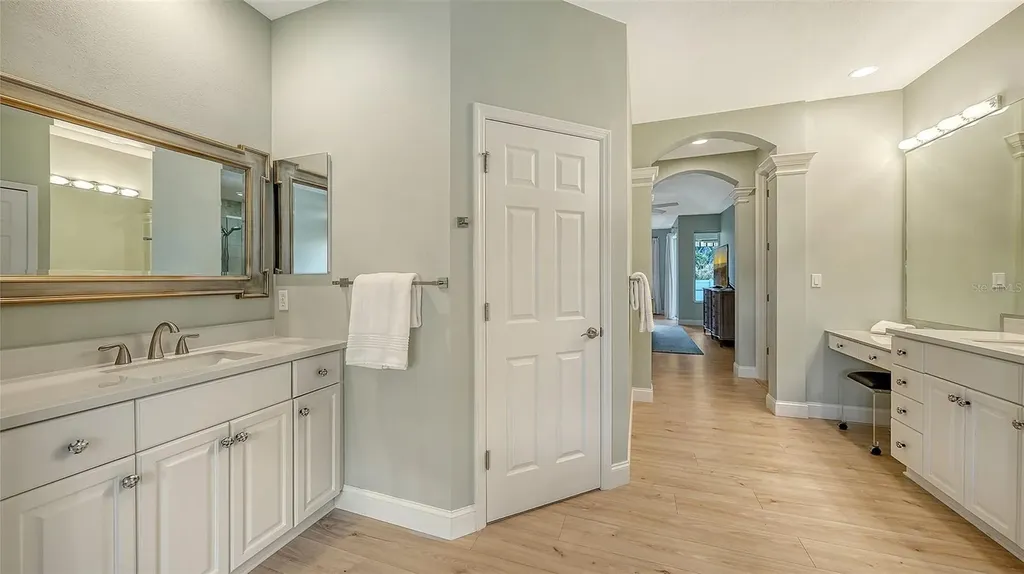 4855 Carrington Circle Sarasota FL 34243