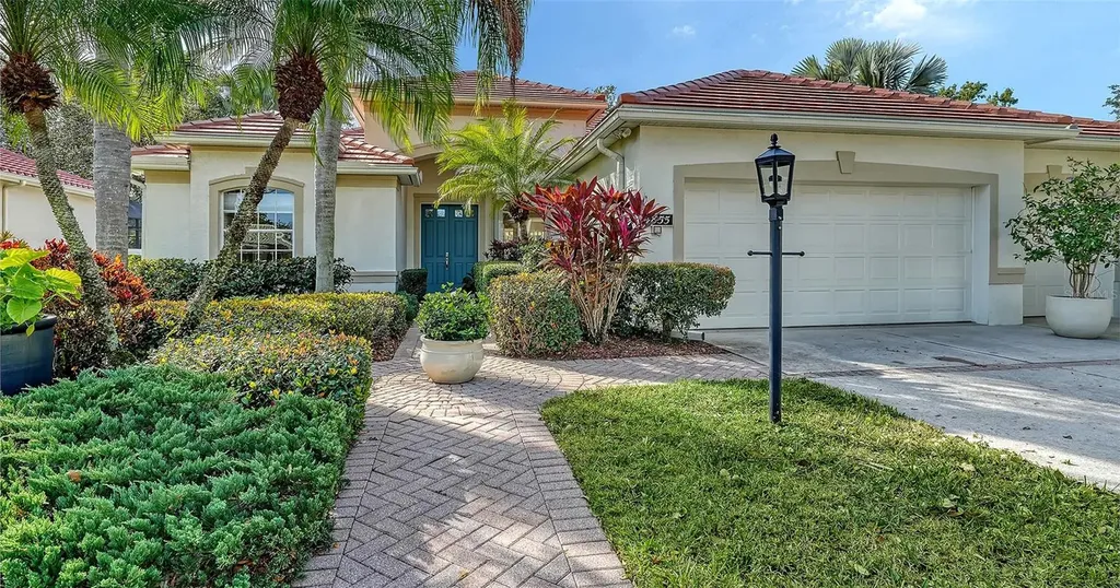 4855 Carrington Circle Sarasota FL 34243