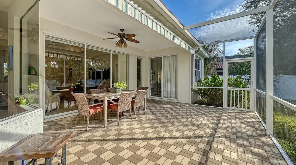 4855 Carrington Circle Sarasota FL 34243