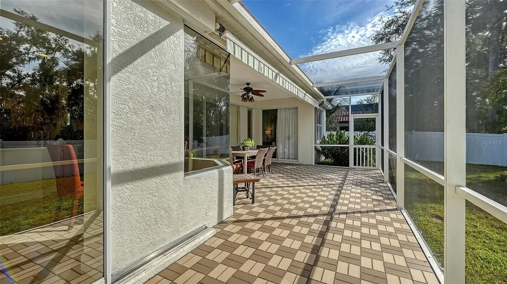 4855 Carrington Circle Sarasota FL 34243
