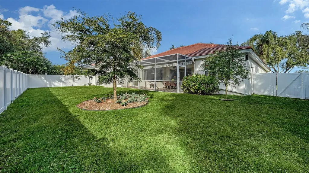 4855 Carrington Circle Sarasota FL 34243