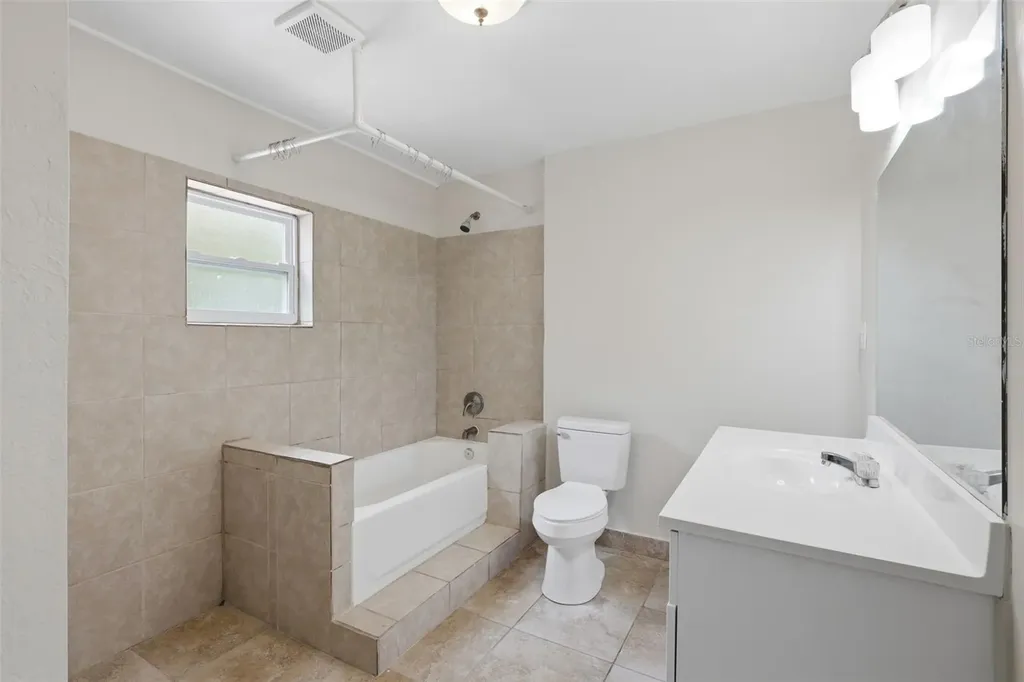 748 Colfax Drive Daytona Beach FL 32114