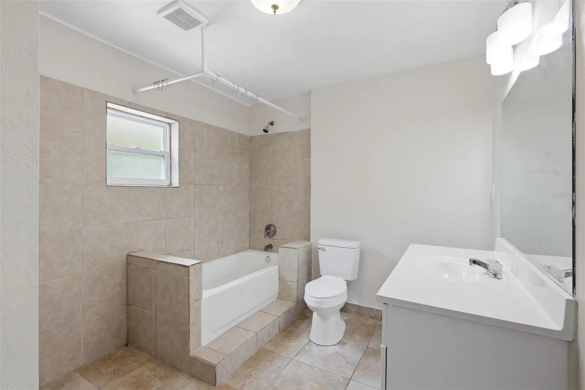 748 Colfax Drive Daytona Beach FL 32114