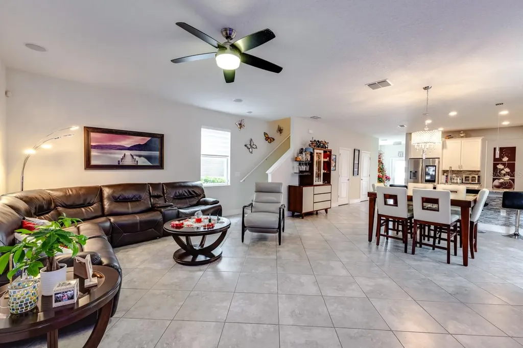 11813 Ginsberg Place Orlando FL 32832