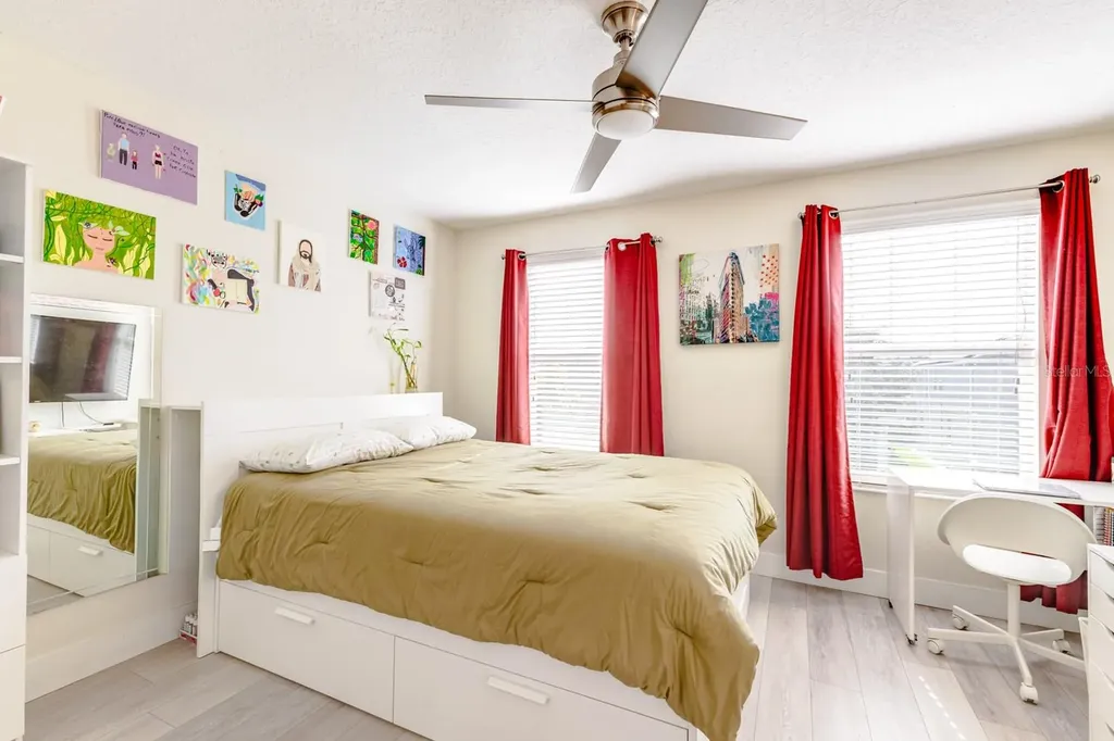 11813 Ginsberg Place Orlando FL 32832