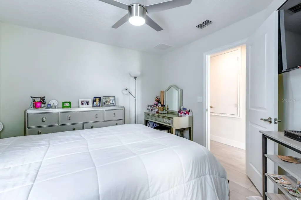 11813 Ginsberg Place Orlando FL 32832