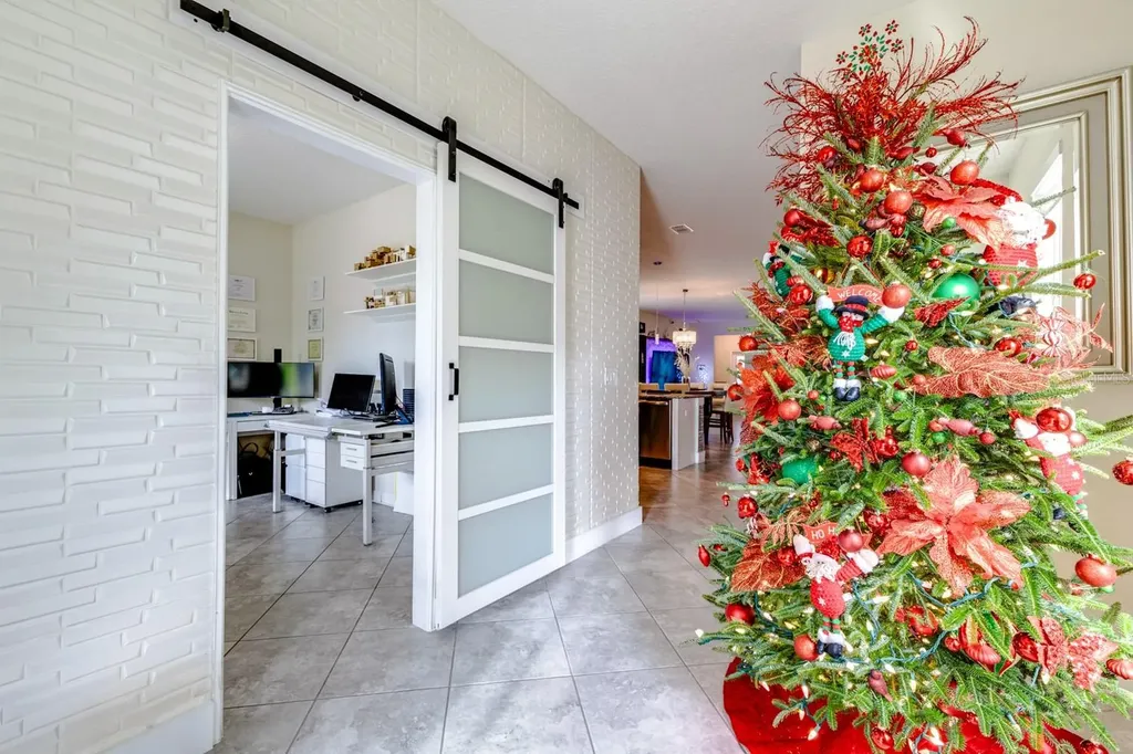 11813 Ginsberg Place Orlando FL 32832
