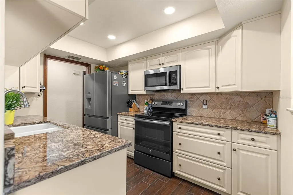5070 NE 4th Street Ocala FL 34470