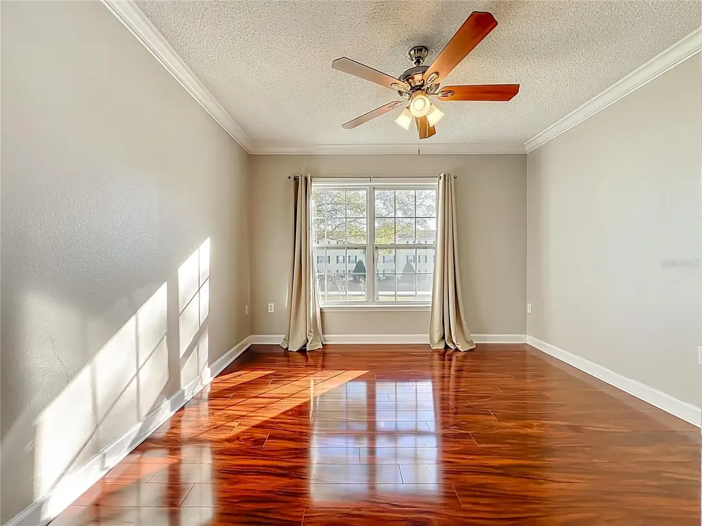 2071 Dixie Belle Drive Orlando FL 32812
