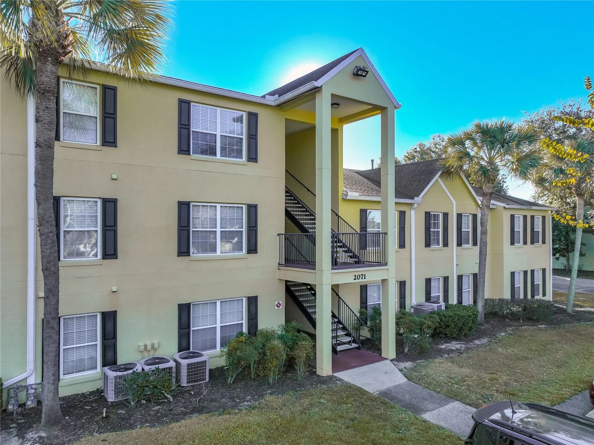 2071 Dixie Belle Drive Orlando FL 32812