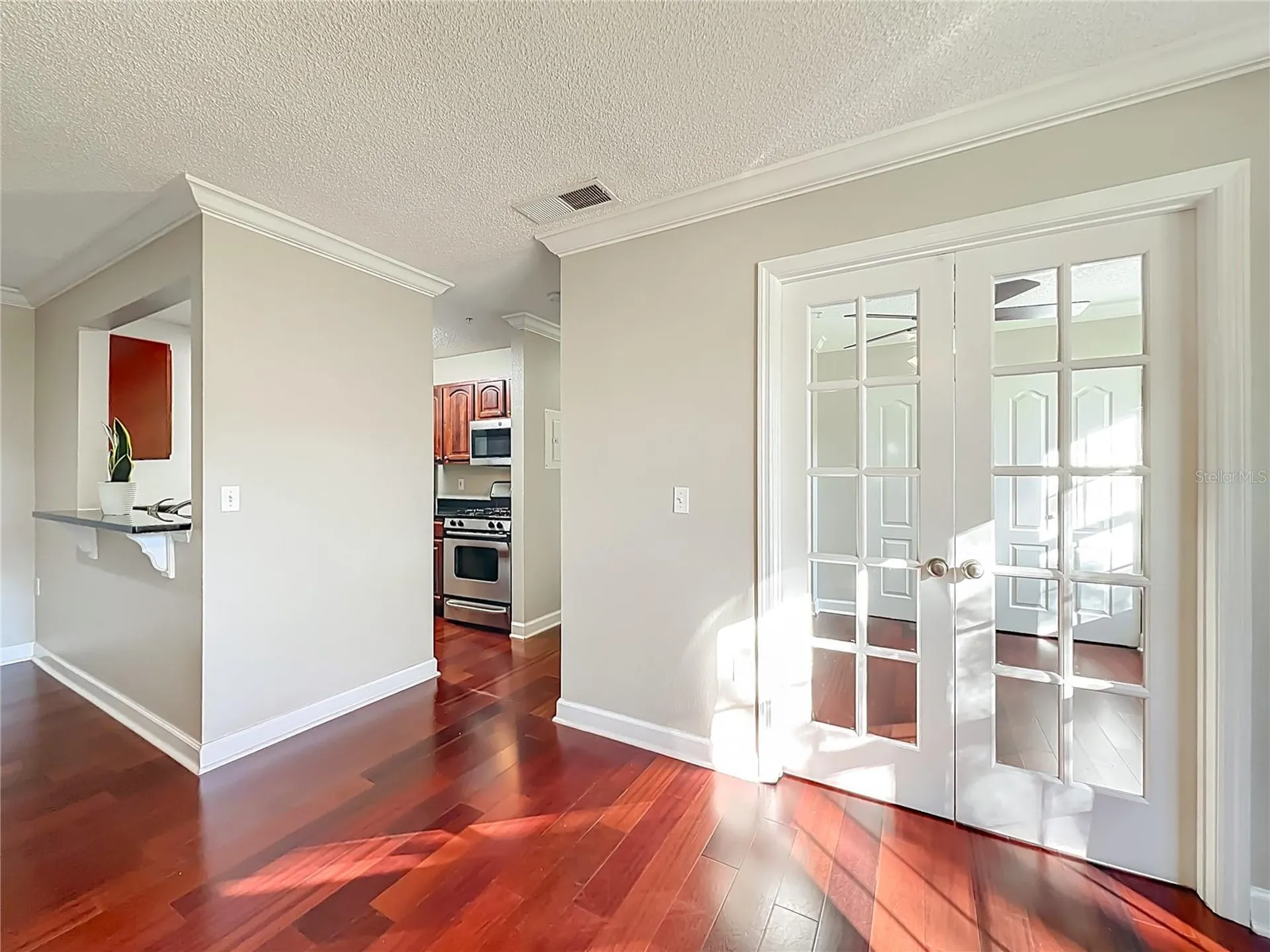 2071 Dixie Belle Drive Orlando FL 32812