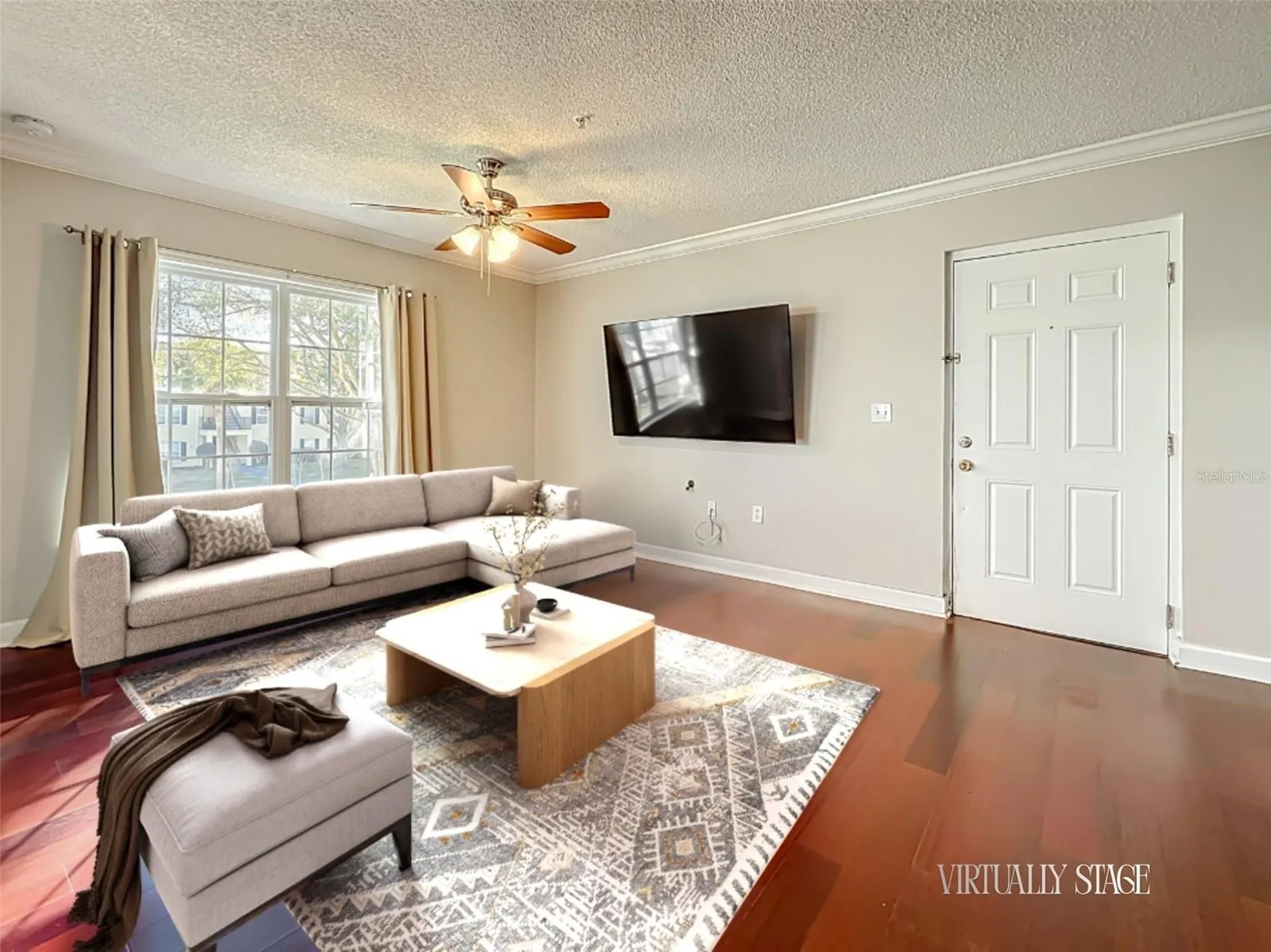 2071 Dixie Belle Drive Orlando FL 32812