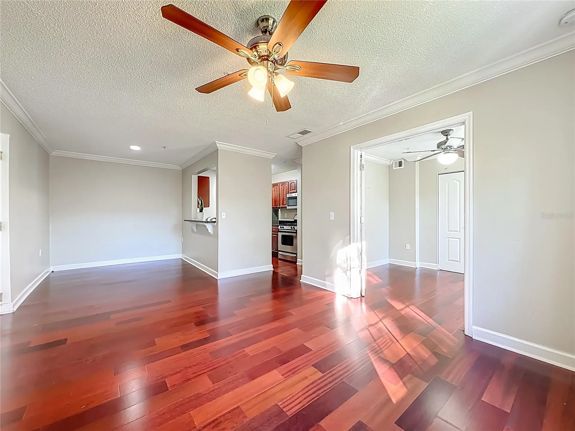 2071 Dixie Belle Drive Orlando FL 32812