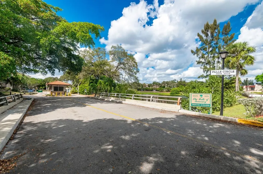 5961 N Falls Circle Drive Lauderhill FL 33319
