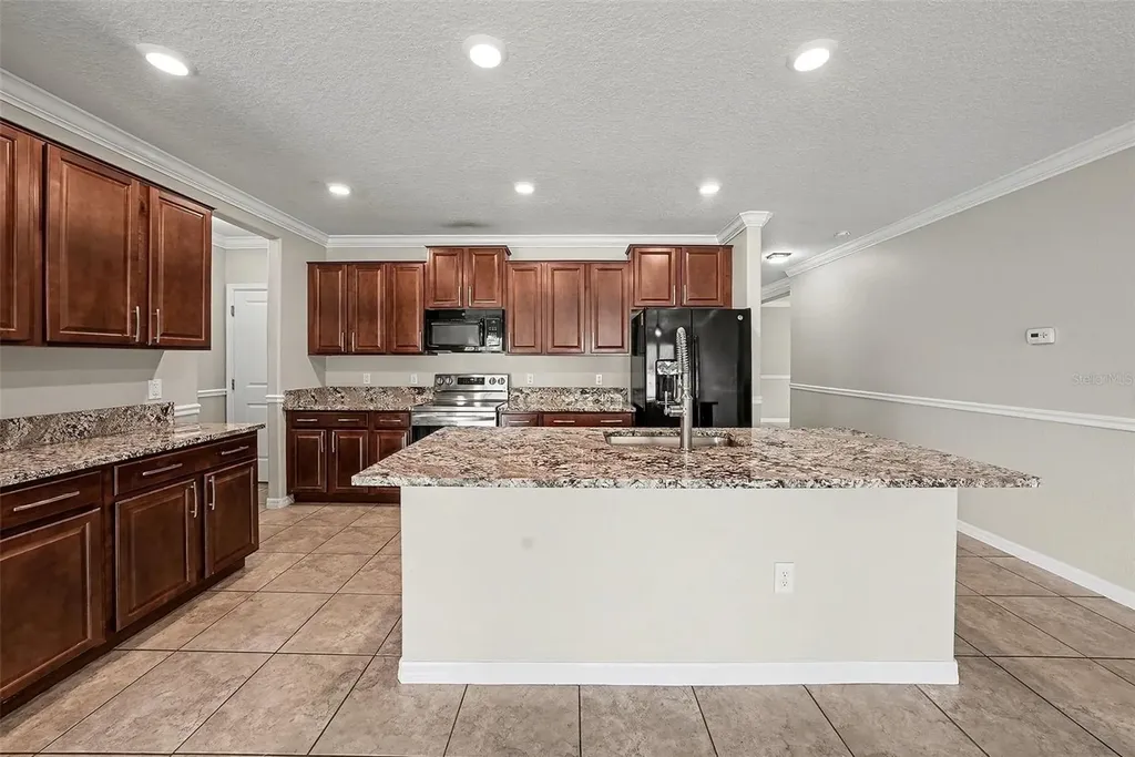 10657 Standing Stone Drive Wimauma FL 33598