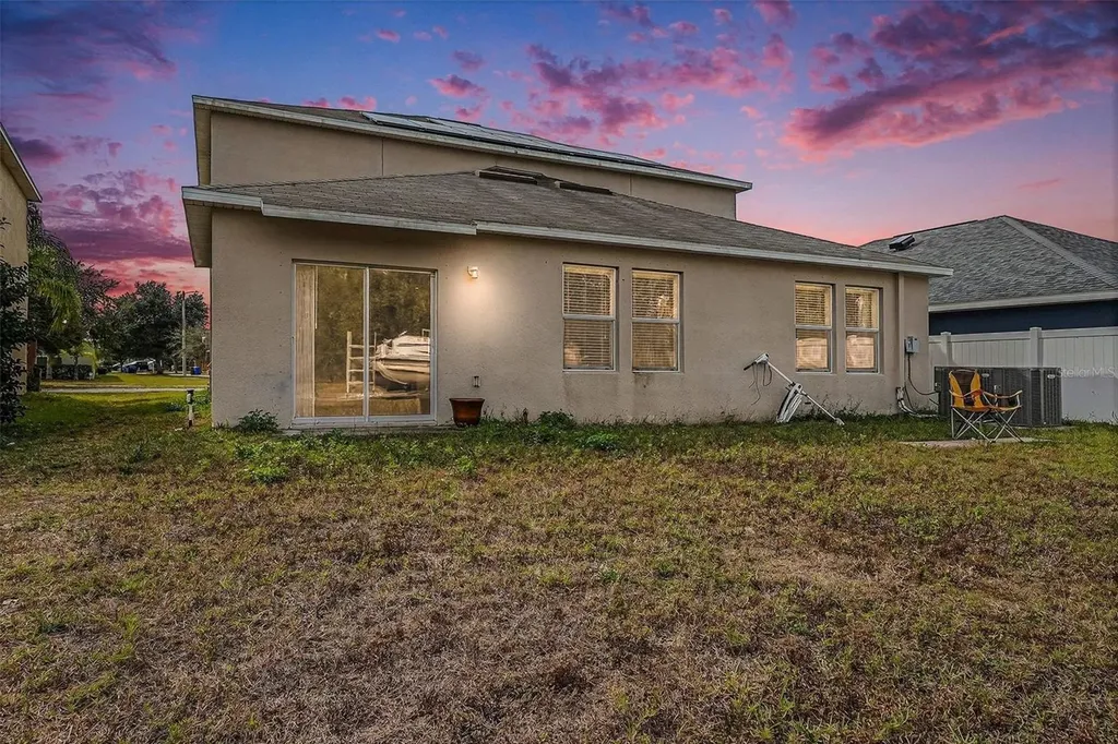 10657 Standing Stone Drive Wimauma FL 33598