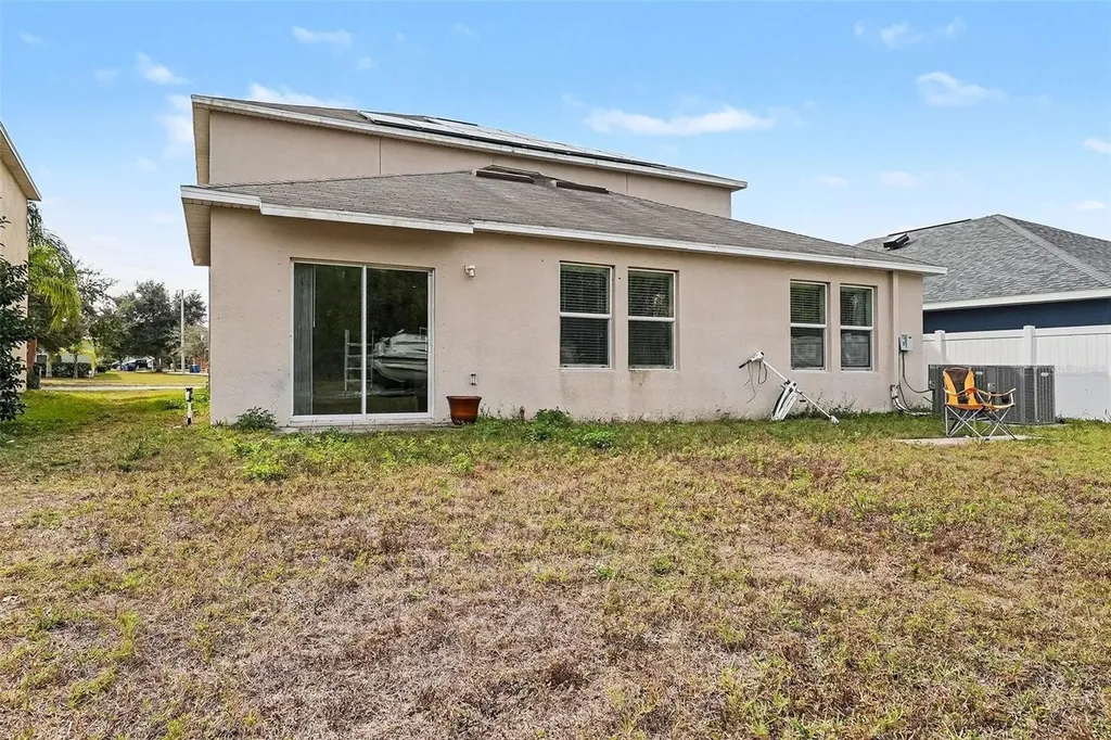 10657 Standing Stone Drive Wimauma FL 33598