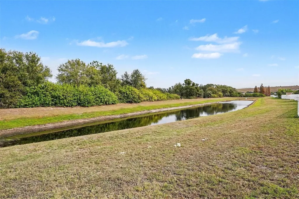 10657 Standing Stone Drive Wimauma FL 33598