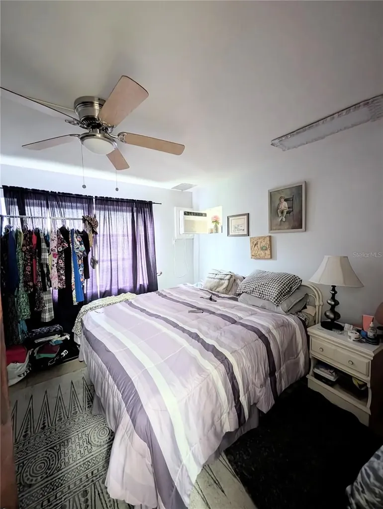 1868 Sunny Drive Bradenton FL 34207
