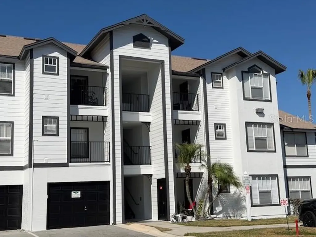 2206 Antigua Place Kissimmee FL 34741