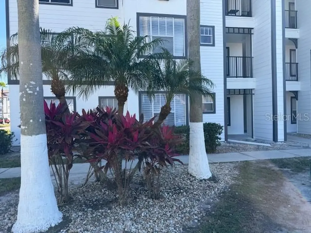 2206 Antigua Place Kissimmee FL 34741