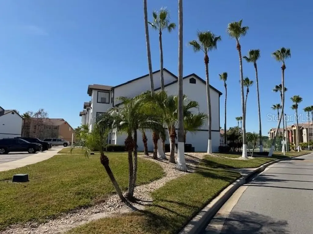 2206 Antigua Place Kissimmee FL 34741