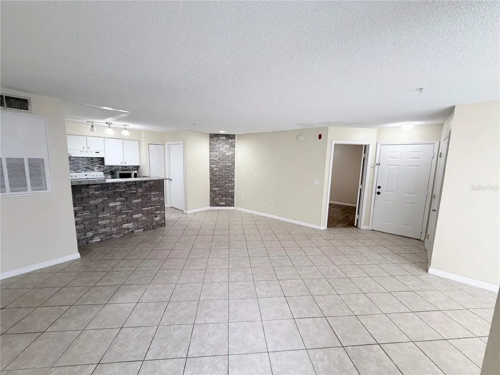 2206 Antigua Place Kissimmee FL 34741