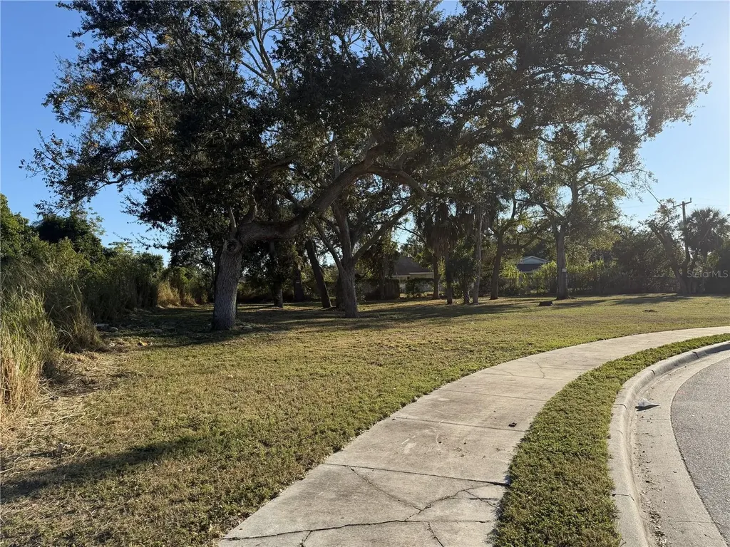 1484 22nd Street Sarasota FL 34234