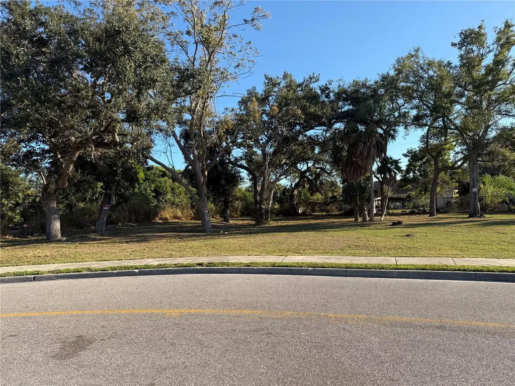1484 22nd Street Sarasota FL 34234