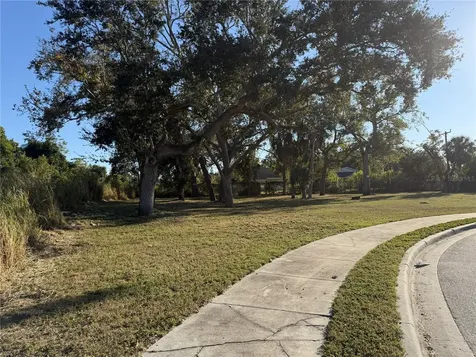1484 22nd Street Sarasota FL 34234