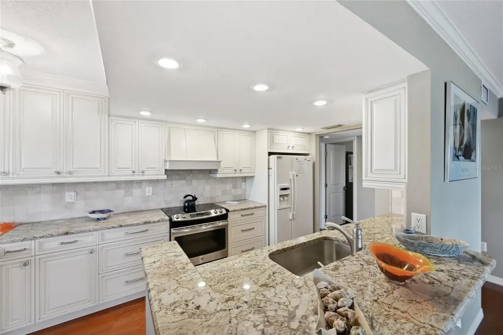 321 108th Street W Bradenton FL 34209