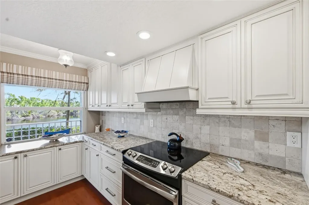 321 108th Street W Bradenton FL 34209