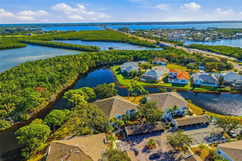321 108th Street W Bradenton FL 34209