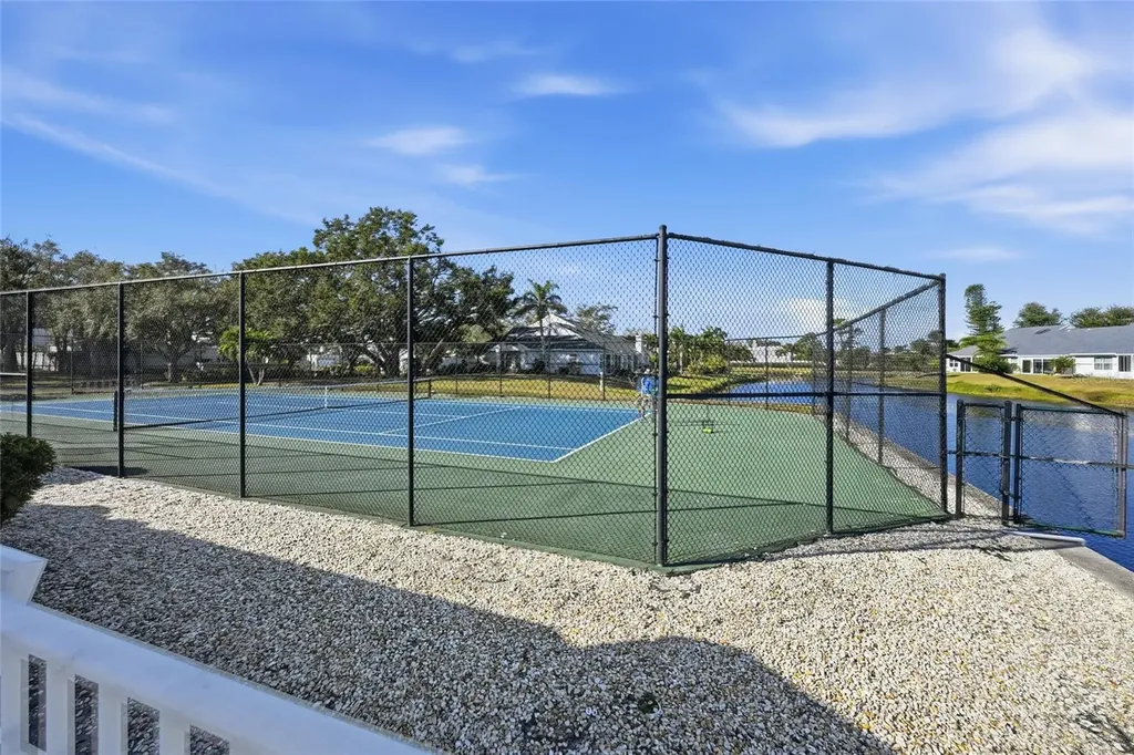 321 108th Street W Bradenton FL 34209